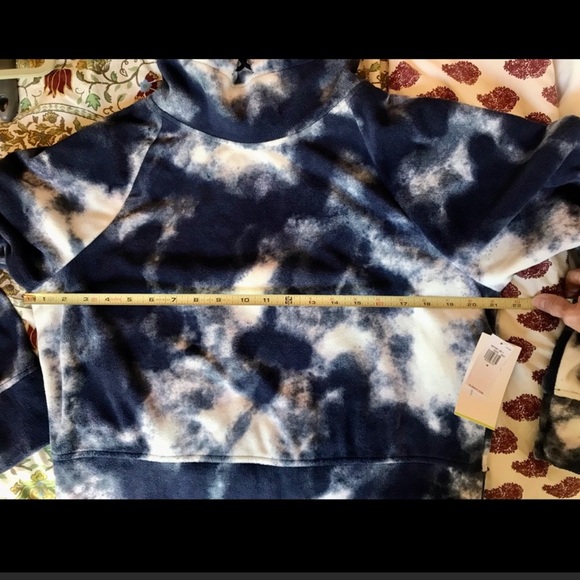 Old Navy Cropped Fleece Funnel Neck Top Medium | Go-Warm Active NWT - Picture 8 of 13